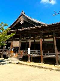 HOKOKUJINJA SENJOKAKU PAVILION.