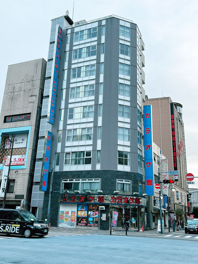 Asakusa: Must-Visit Destination with SkyTree Views and Vibrant Streets