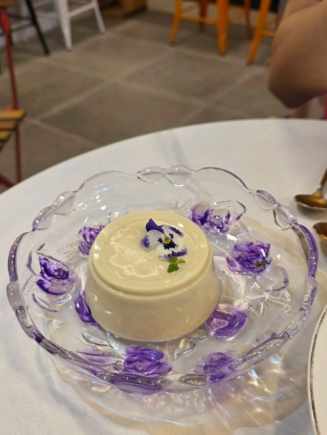 西貢甜品店必試杏仁茶🍮 西貢甜品店必試杏仁茶🍮