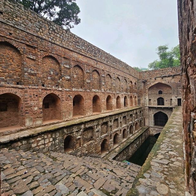 Ugrasen ki Baoli