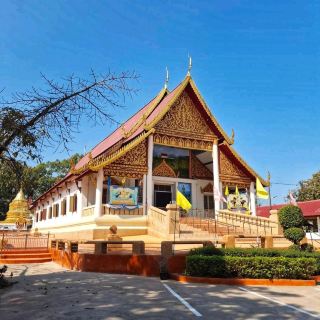 Pay homage to one of the nine sacred stupas of Chiang Rai