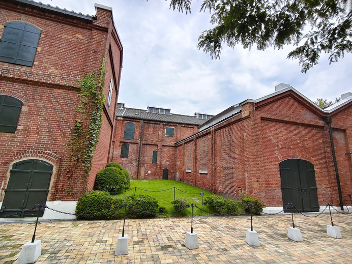 名古屋の美しすぎる巨大本棚！。 | Trip.com 名古屋