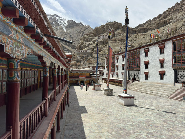 Ancient Buddhist monastery lost in mountains 