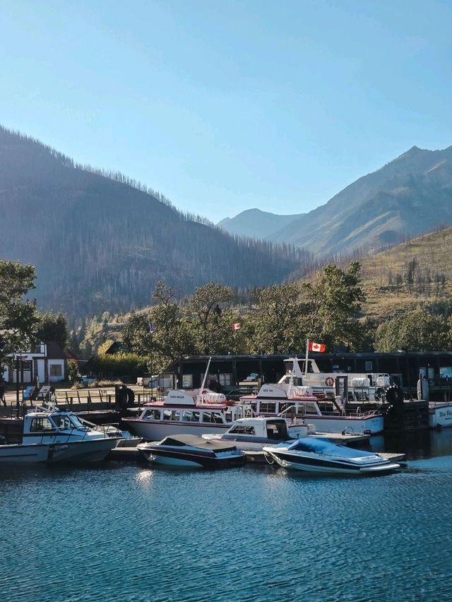 🏔️✨ Discover Waterton Townsite – The Heart of Waterton Lakes National Park! ✨🏔️