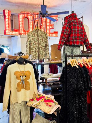 สถานที่ที่ดีที่สุดสำหรับชุดวันหยุด