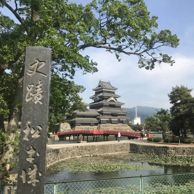 重返歷史：探索日本寶藏城堡松本城