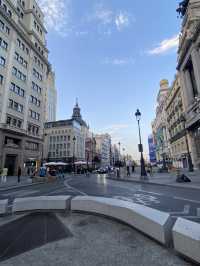 The vibe of Madrid in a couple of pictures. 