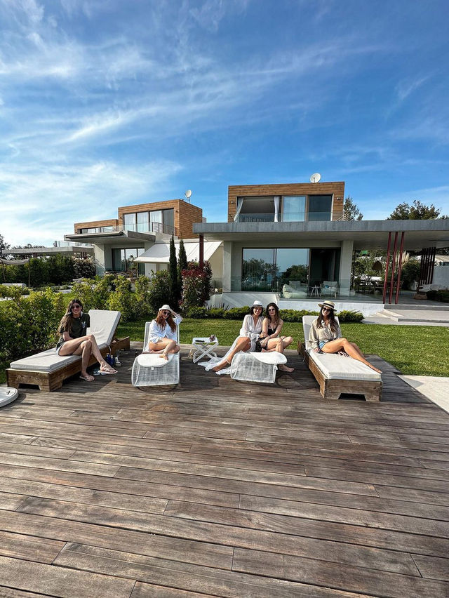  Luria Homes