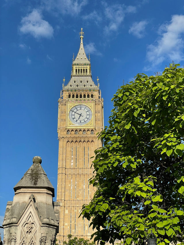 One Day in Westminster: London’s Iconic Landmarks & Hidden Gems
