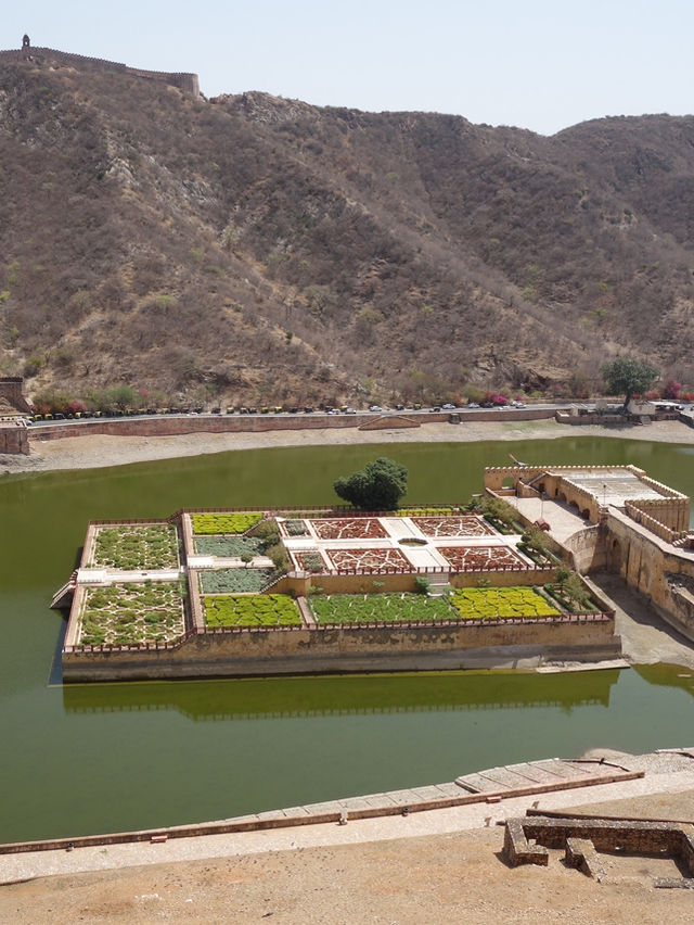 Amber Palace, Jaipur: A Majestic Fortification of Rajasthan