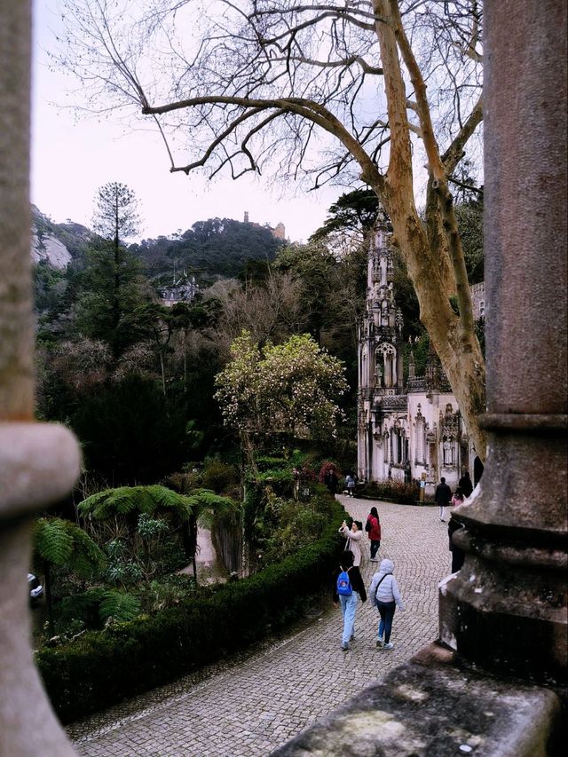 🏰 A Guide to Visiting Quinta da Regaleira 🌿✨