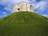 Enjoy the beaty of England's iconic city of York!