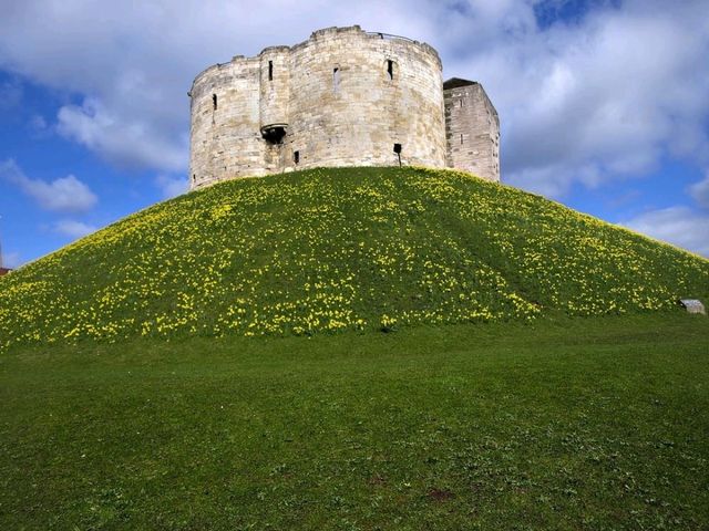 Enjoy the beaty of England's iconic city of York!