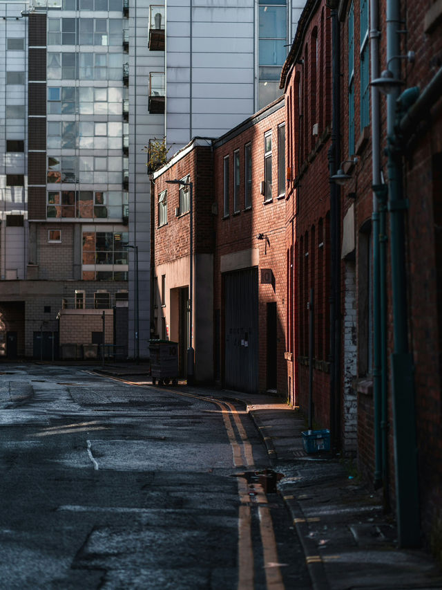 Manchester’s Timeless Charm: A City of History & Culture ✨