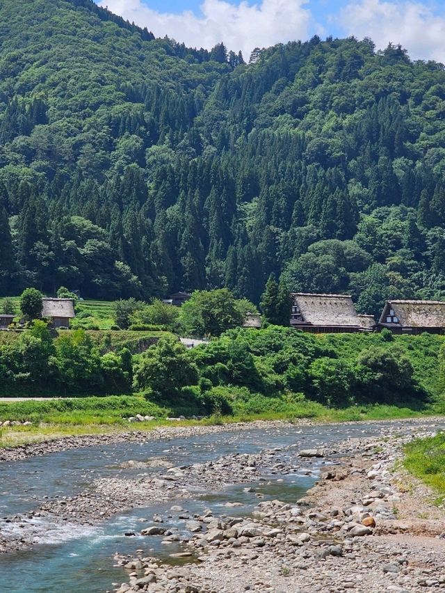 💼 How to Get to Shirakawago from Kanazawa or Takayama
