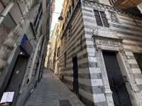Genova downtown half day walking itinerary