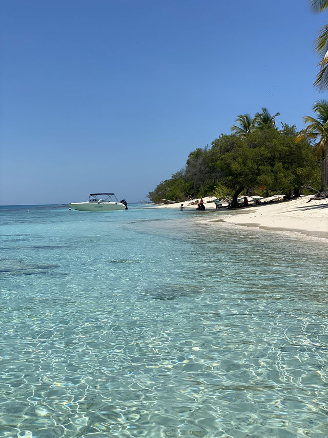 Sun-kissed Island Hopping in Morrocoy Venezuela