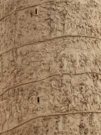 루크소르 신전의 야경, 시간이 멈춘 숲 🌙🔥