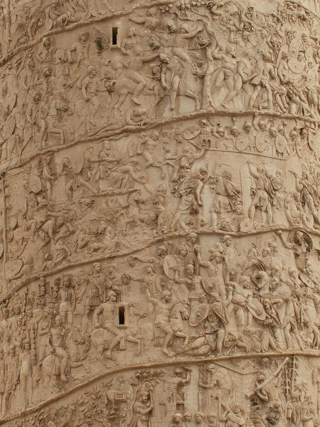 루크소르 신전의 야경, 시간이 멈춘 숲 🌙🔥