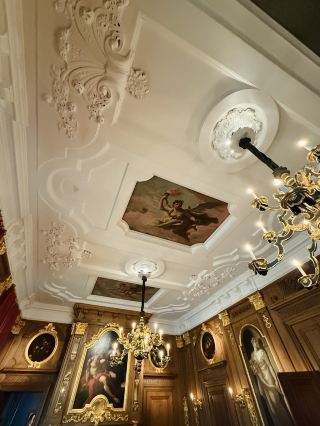 アートの世界へ：マウリッツハイス美術館（Mauritshuis）を巡る旅