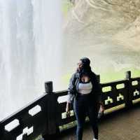 Falling for Walks behind Waterfalls 