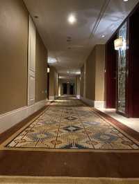 5️⃣ 🌟 Grand Serenity Retreat"! 🏨💎