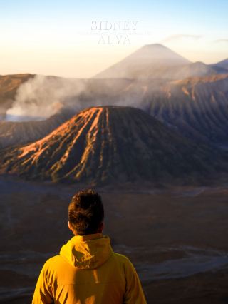 Finally got the cover photo of my life🌄BROMO Volcano without a tour group guide