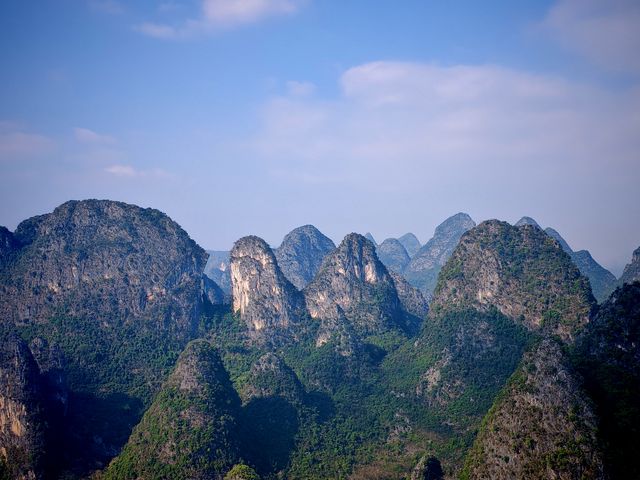 第一次爬老寨山，拍到了人生照片，附機位