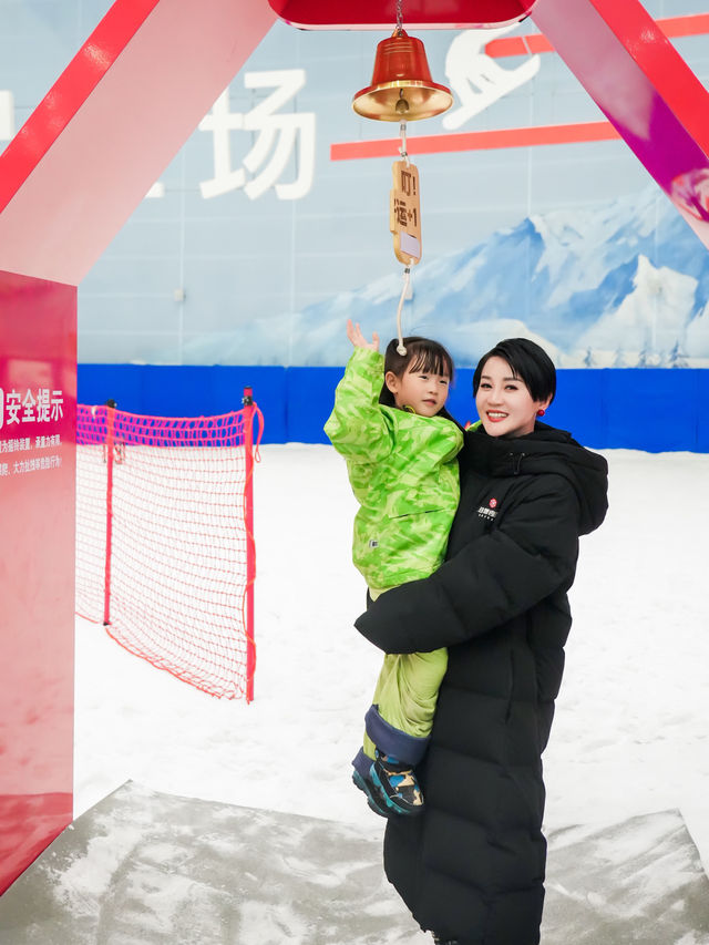 周末遛娃｜滑雪耍兒童樂園泡溫泉來融創都搞定