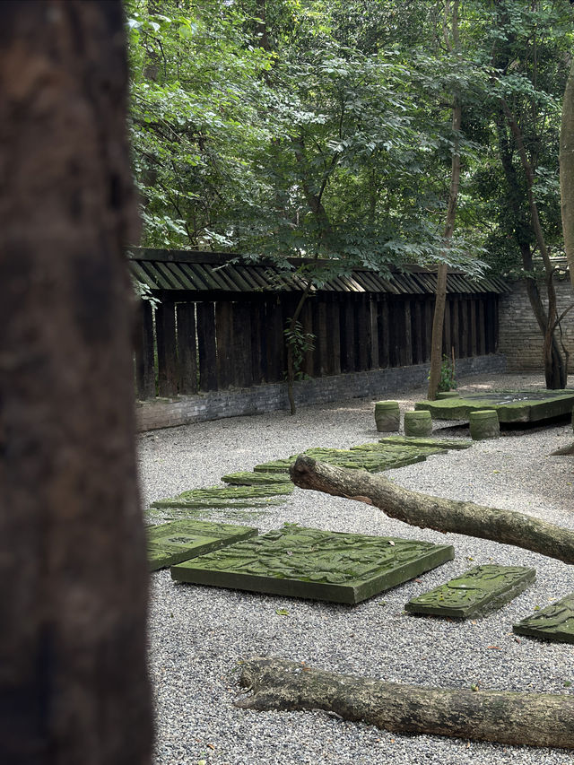 成都周邊隱藏一個小奈良唐風古寺