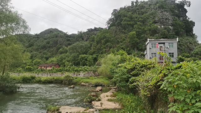 山清水秀客棧