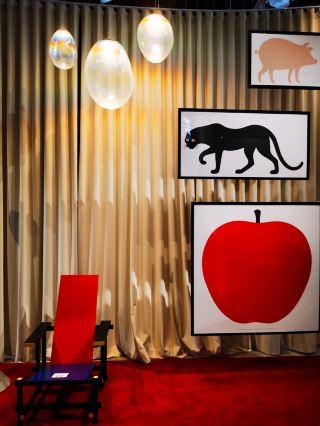 Red and Blue~Yepom Conceptual Home Exhibition