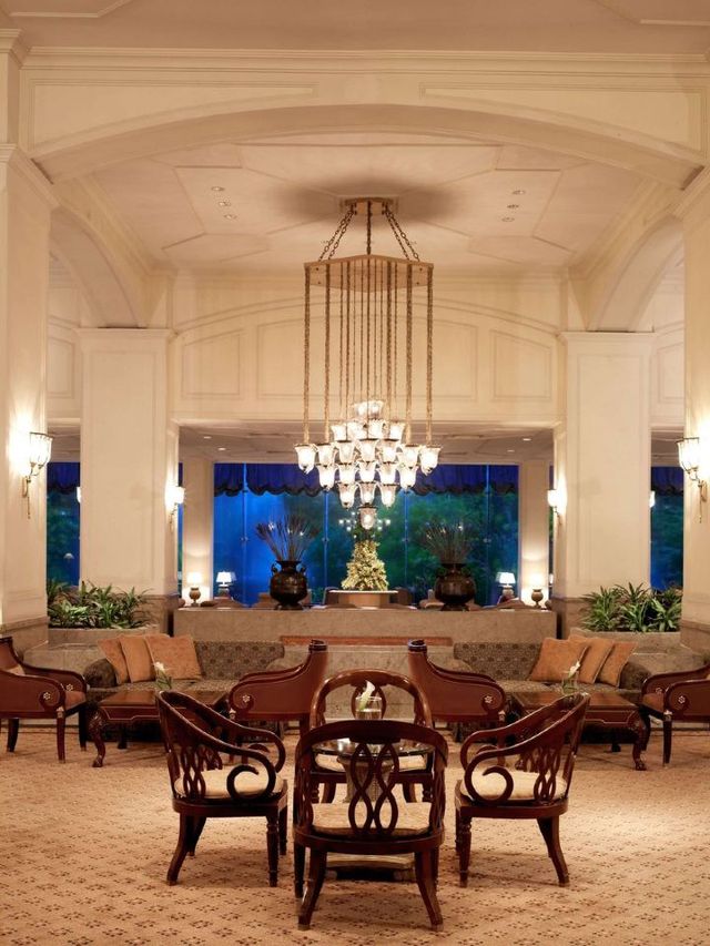 🌟 Colombo's Coastal Comfort: Hilton Colombo Revealed 🌟
