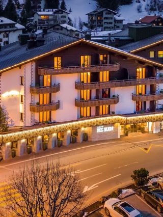 🏔️ Klosters Serene Stay: Piz Buin Delights 🛎️