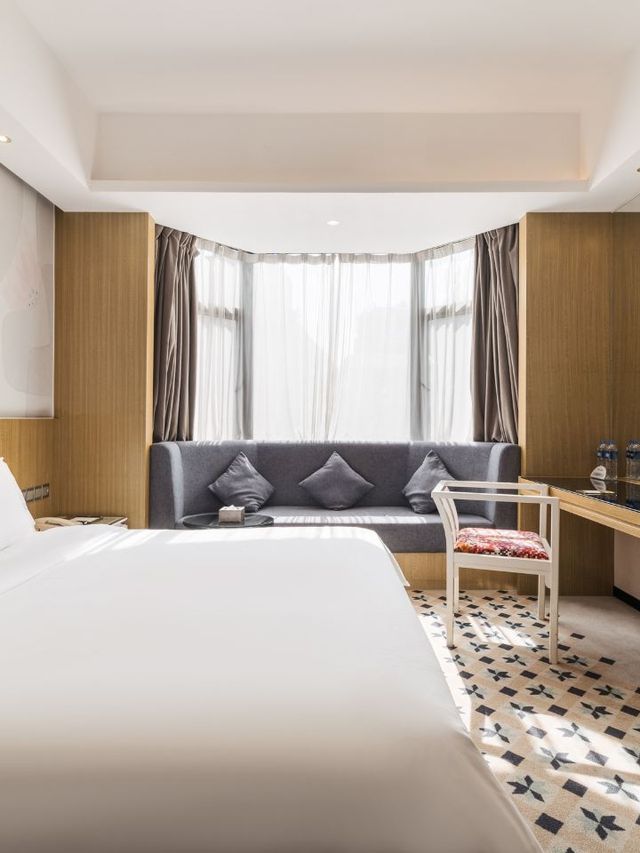 🌟 Guangzhou Getaway: Paco Hotel Tianhebei 🌟