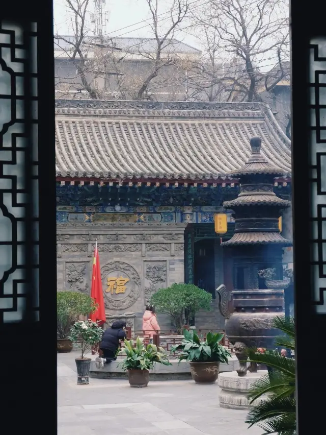 It is said that the ultimate place to find a partner in Xi'an is Xiangzi Temple