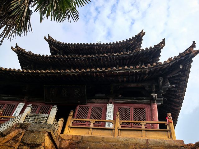 風穴寺懸鐘閣。