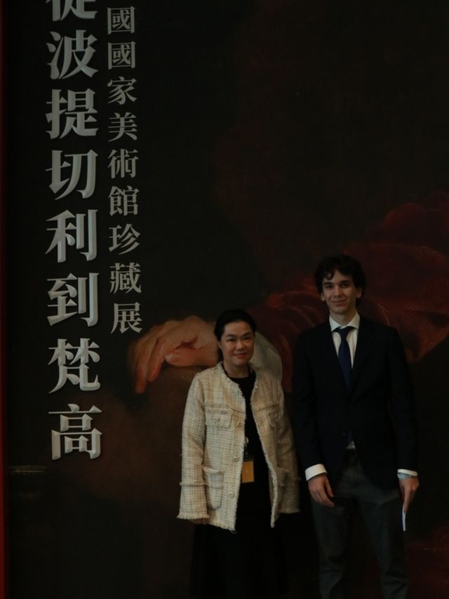 🎬 Cinematic Days & Cultural Nights: Hong Kong Through a Filmmaker’s Lens