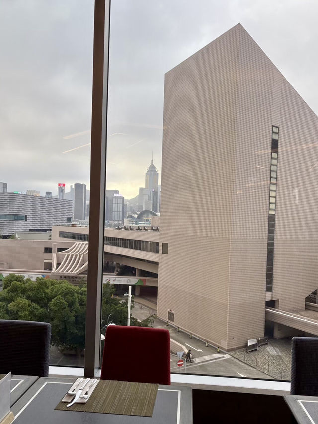 親切港青溫暖童行旅程