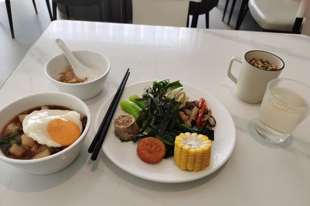 白雲國際機場人和地鐵站亞朵X酒店