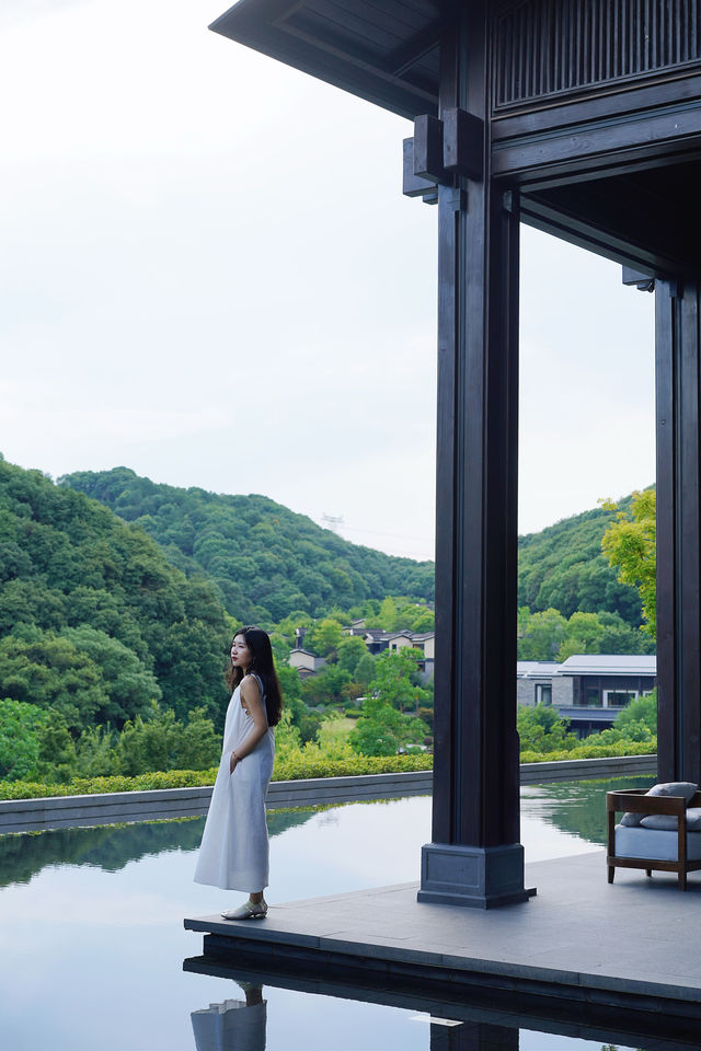 闖入水墨江南的逍遙秘境，解鎖夏日玩水新姿勢