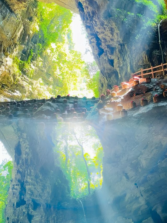 去到四川瀘州，先至知道「雲頂方山天下奇