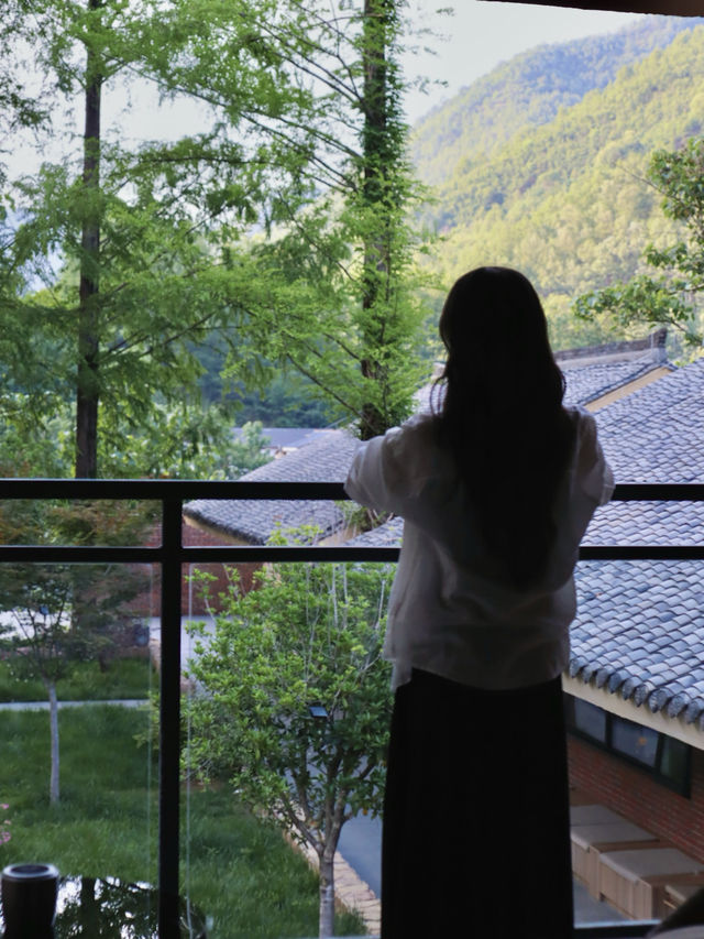 秦嶺22°C夏天｜帶娃住進星空下的道班宿，美到喊！
