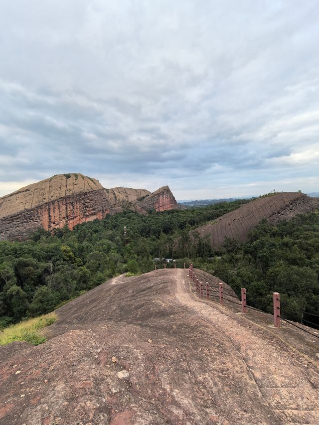賞秋：江西上饒第一站：龜峰