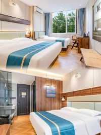 五四廣場智能酒店天花板！步行看海的科技感住宿太香