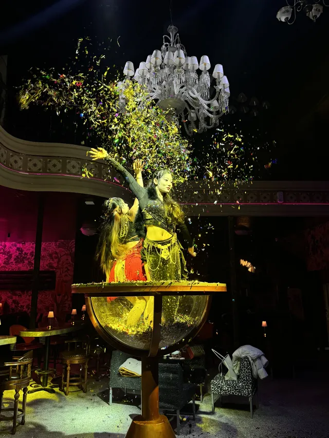 哈爾濱首家!沉浸式戲劇live bar太震撼了… 哈爾濱首家!沉浸式戲劇live bar太震撼了…