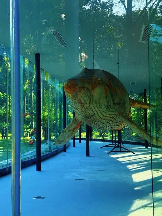 廣州4號線藏了一座「魔幻莊園」闖進末日科幻片 人少景美! 廣州4號線藏了一座「魔幻莊園」闖進末日科幻片 人少景美!