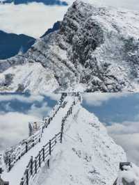 踏雪而上,赴轎子雪山的白頭之約