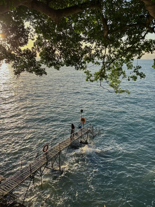 香港堅尼地城旁15min 路程西環泳棚|值得嗎 香港堅尼地城旁15min 路程西環泳棚|值得嗎