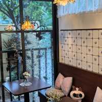 藏在城市裡的治癒咖啡館,待一下午都不想走